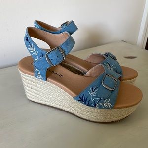 Lucky brand blue wedges